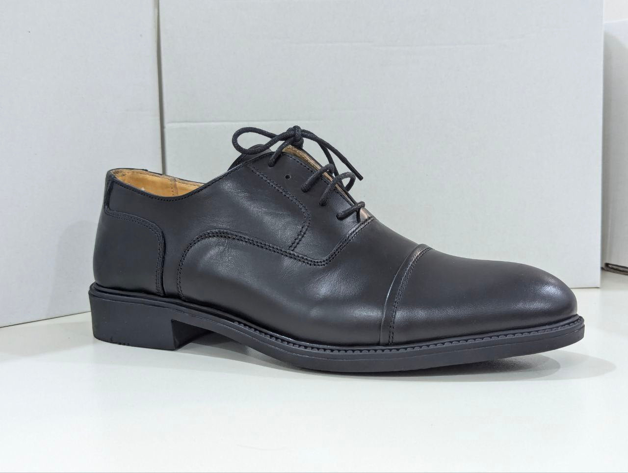 Richelieu Noir en Cuir Véritable Ref #AL125